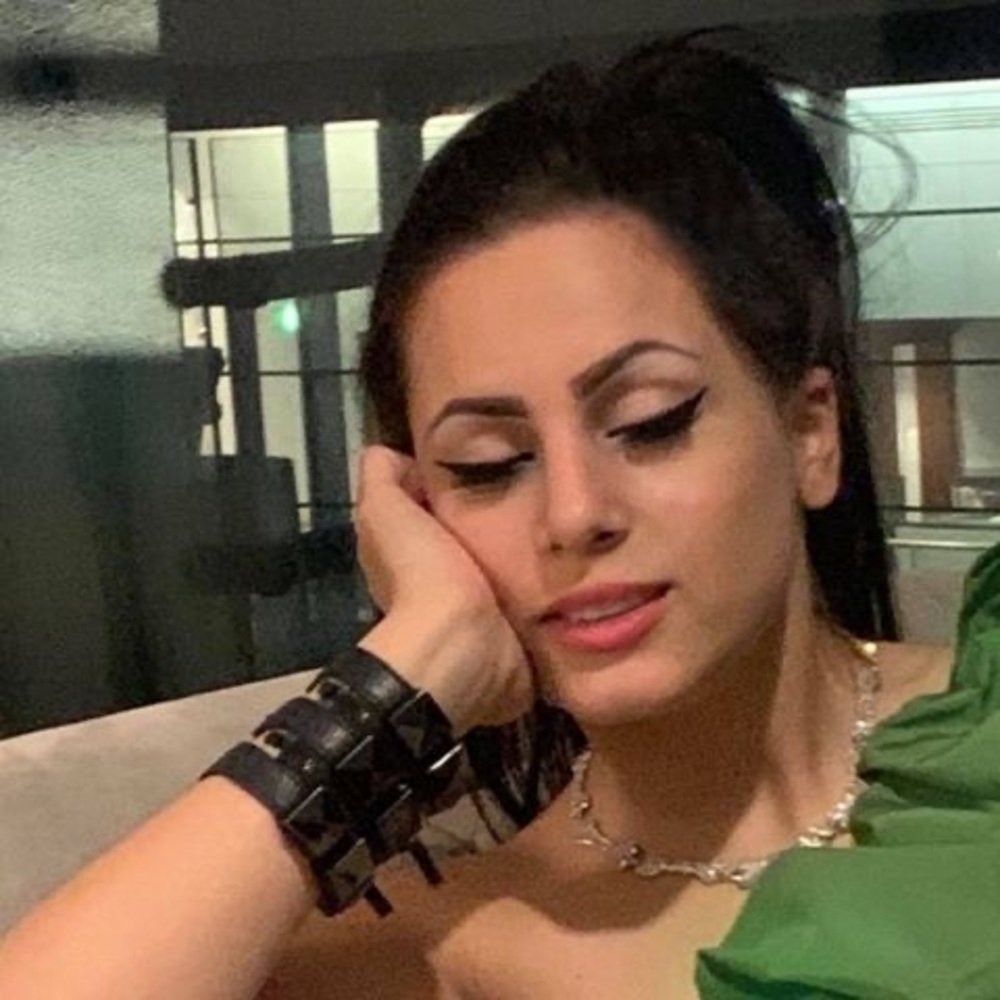 Meet your Posher, Marion